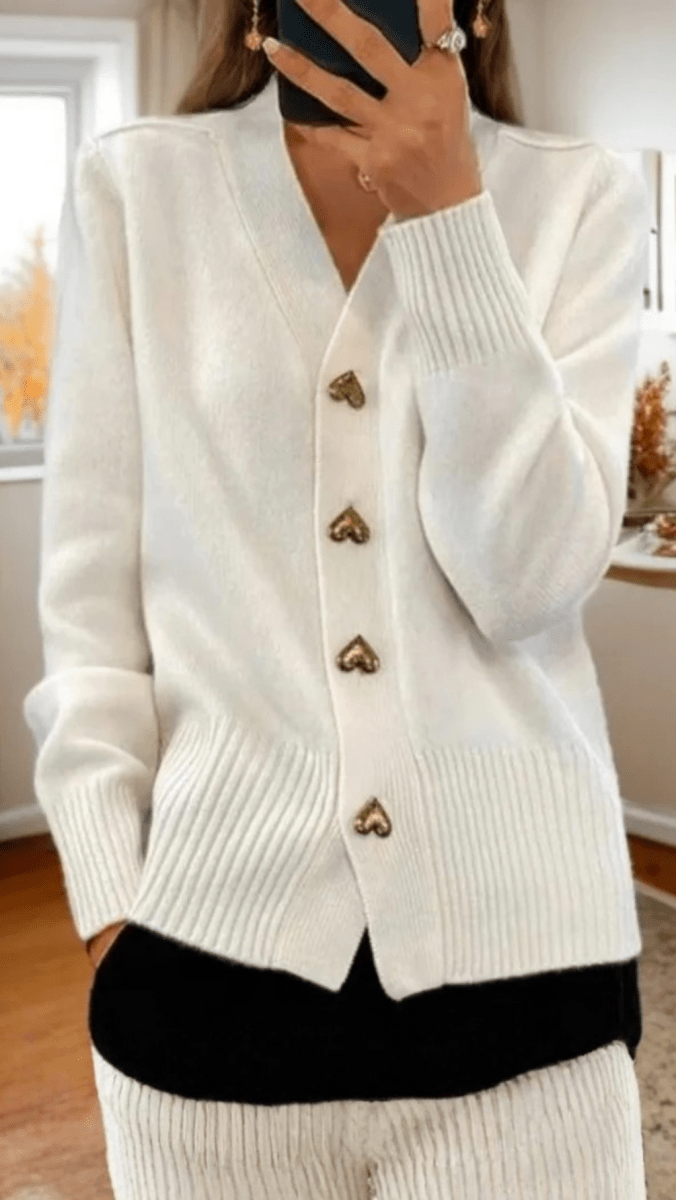 ALVÉRA - Heart Button Knit Cardigan