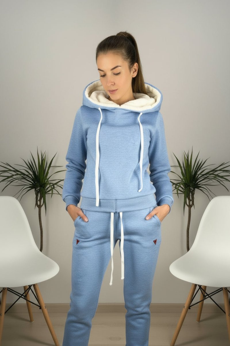 ACTIVORA – Sporty Tracksuit with Soft Fabric & Modern Fit
