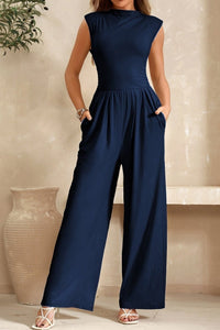 Noa – Polished Solid Jumpsuit with Seamless Silhouette Flow