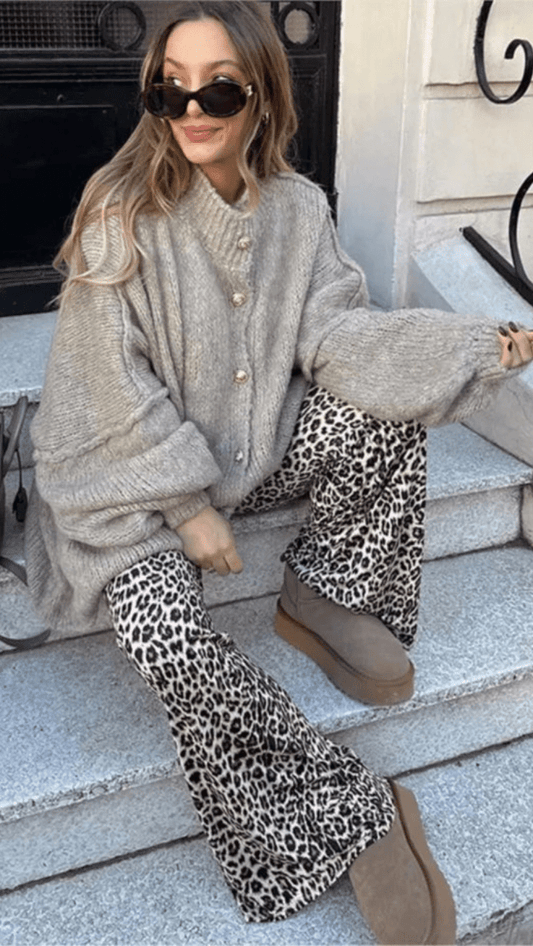 ALÉNORA - Oversized Knit Button Cardigan