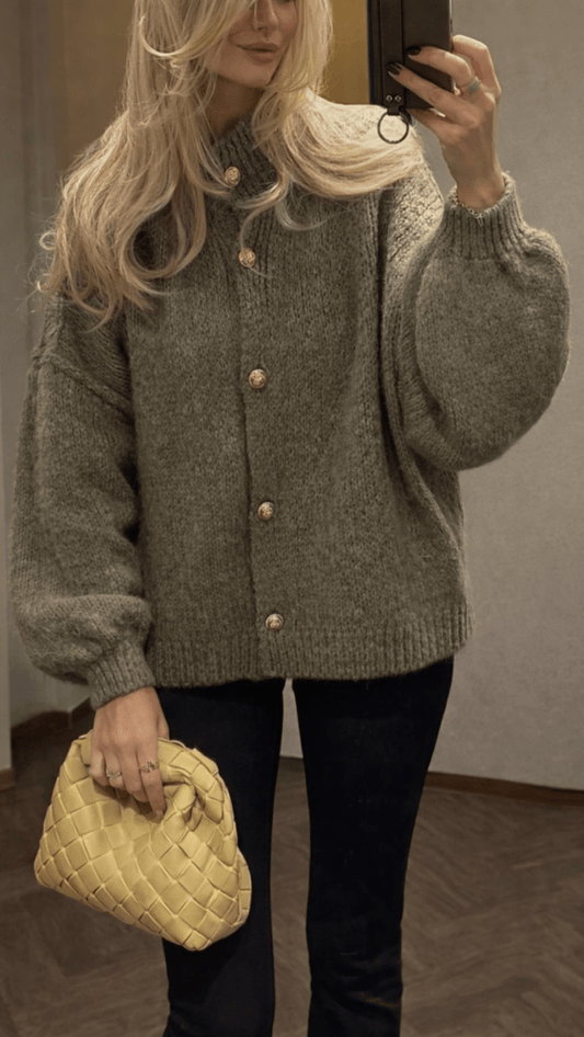 ALÉNORA - Oversized Knit Button Cardigan