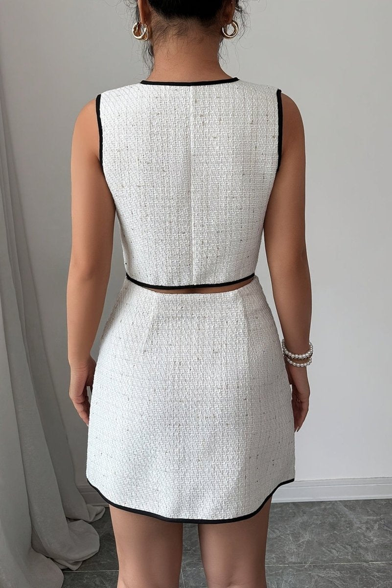 Xaya – Refined Sleeveless Top and A-Line Skirt with Pocket Detail