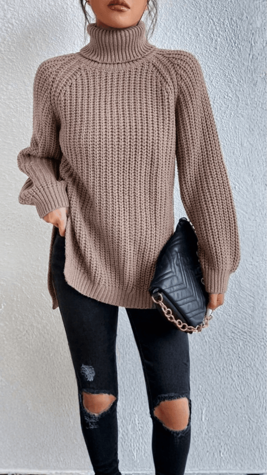 LUMIÈRE - Chunky Knit Turtleneck Sweater
