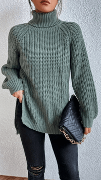 LUMIÈRE - Chunky Knit Turtleneck Sweater