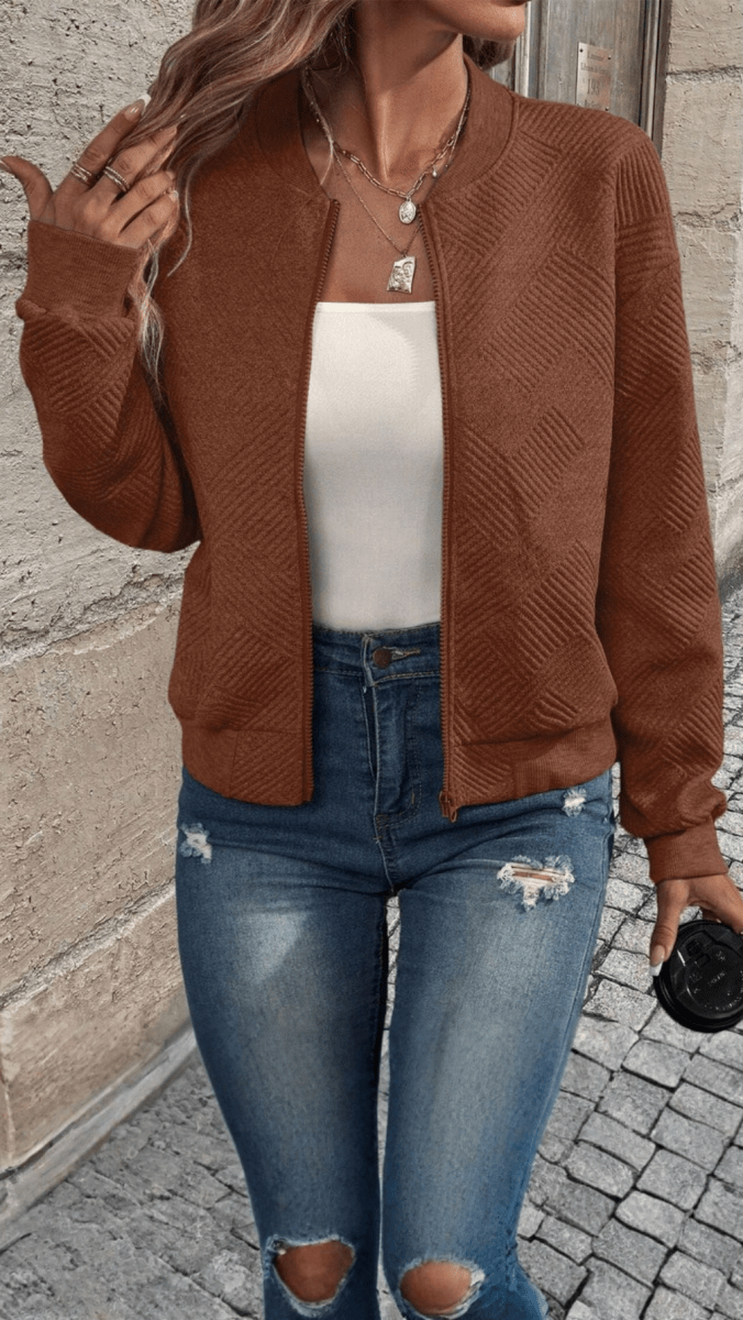 LUMIÈRA - Textured Zip Cardigan