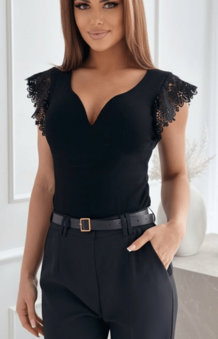 PURELACE – Elegant Lace Top Heart Neckline Soft Versatile Design