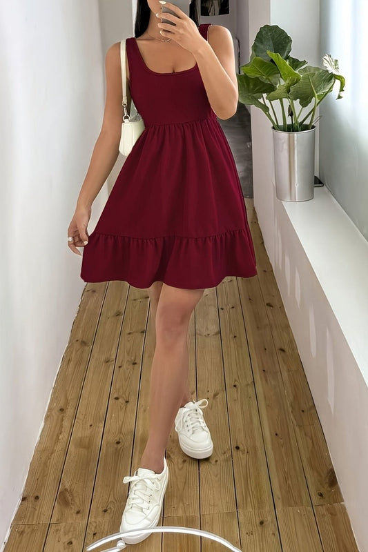 Bella - Stylish Sleeveless Dress with Flowy Ruffle Hem 2