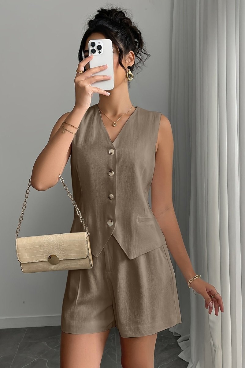 Calivra - Modern Casual Duo