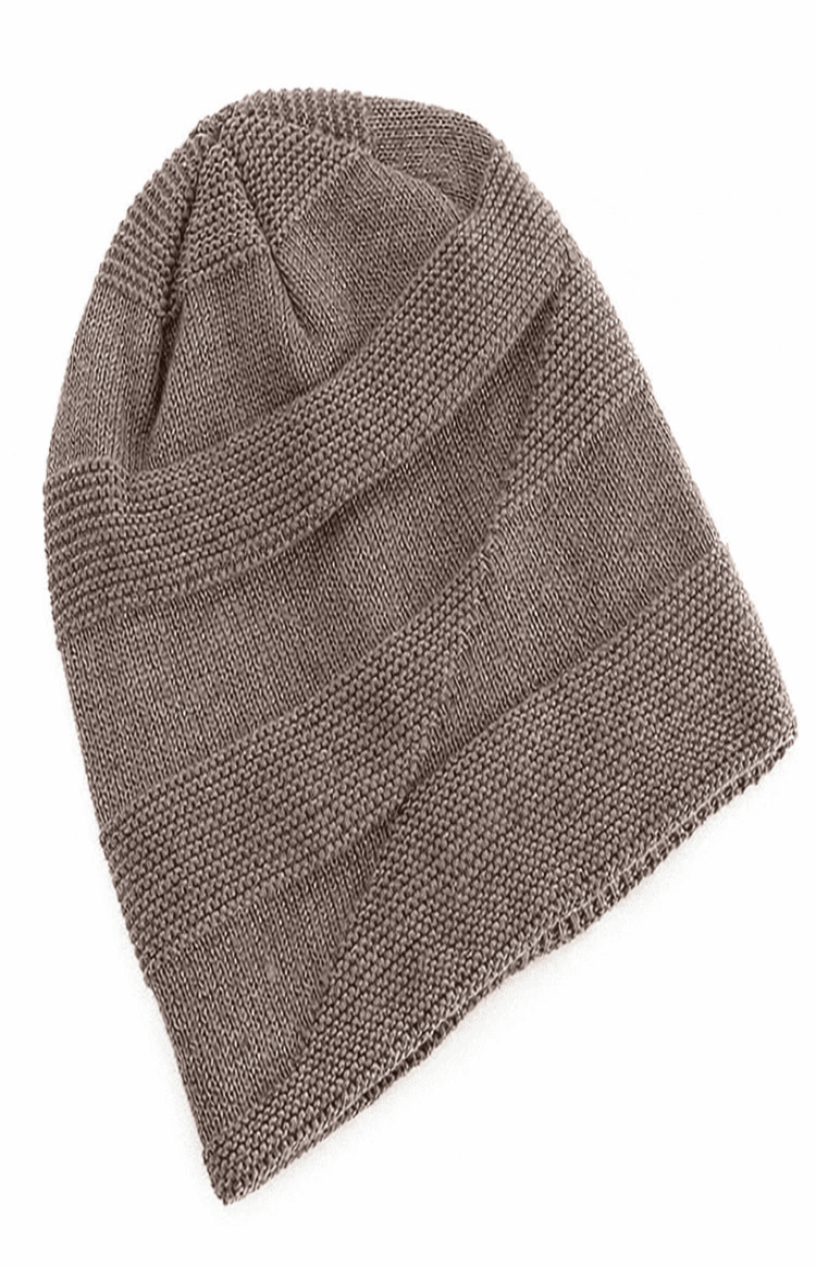SLOUCHÉA – Cozy Slouchy Beanie for Relaxed Spring Warmth