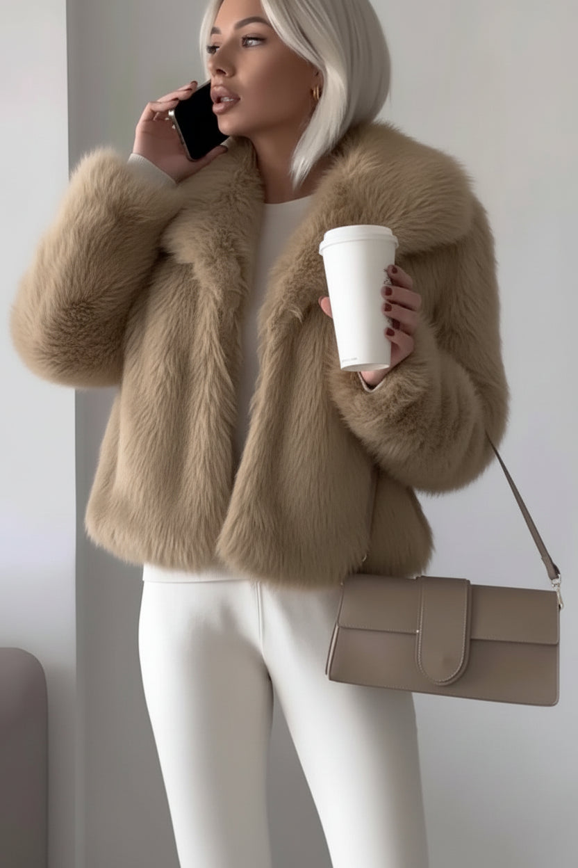 Chic Faux Fur Winter Coat for Women - Elegant Cropped Jacket for Cold Weather 1
