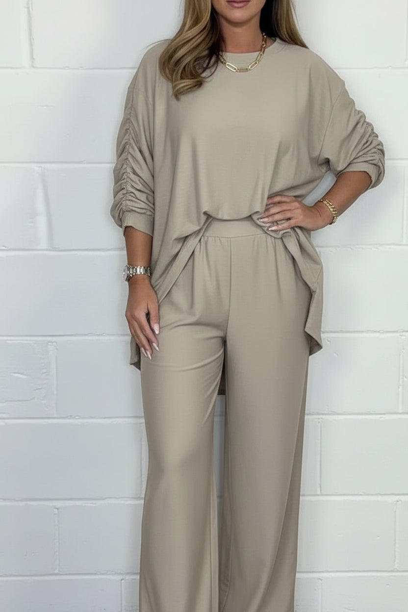 Chic Loose Sweatshirt Set for Women - Comfortable Fit & Elegant Design 2