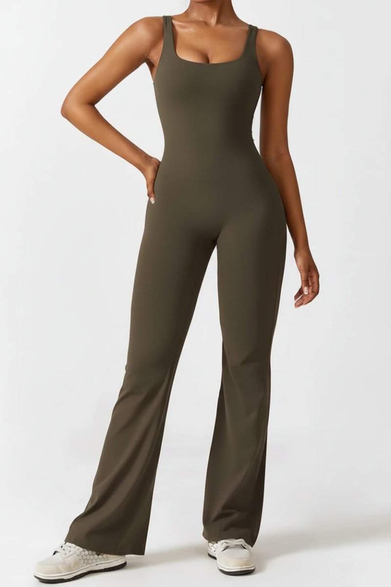 Chic Sleeveless Jumpsuit with Cut-Out Back & Flared Legs for Effortless Style 5