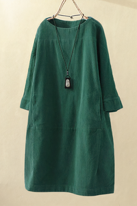 Chic Women's Midi Corduroy Dress with Pockets & Three-Quarter Sleeves 3