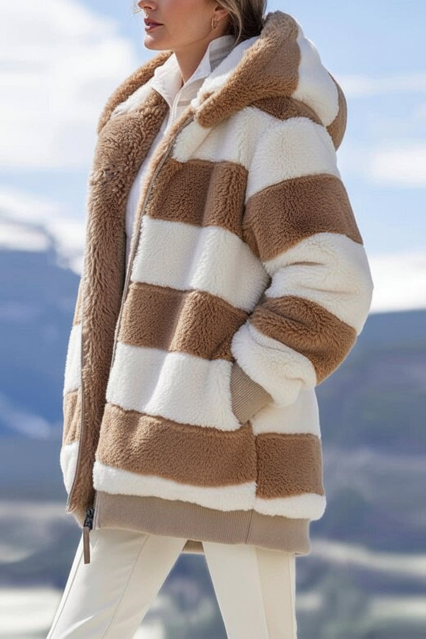 Christa - Oversized Hooded Jacket with Cozy Warmth & Practical Pockets 2
