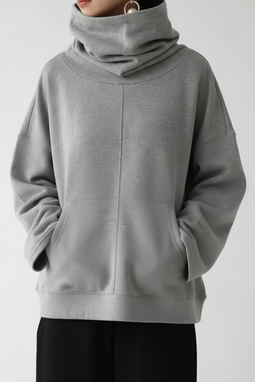 Cozy Women's Long Sleeve Turtleneck Sweatshirt with Pockets - Stylish Comfort 1