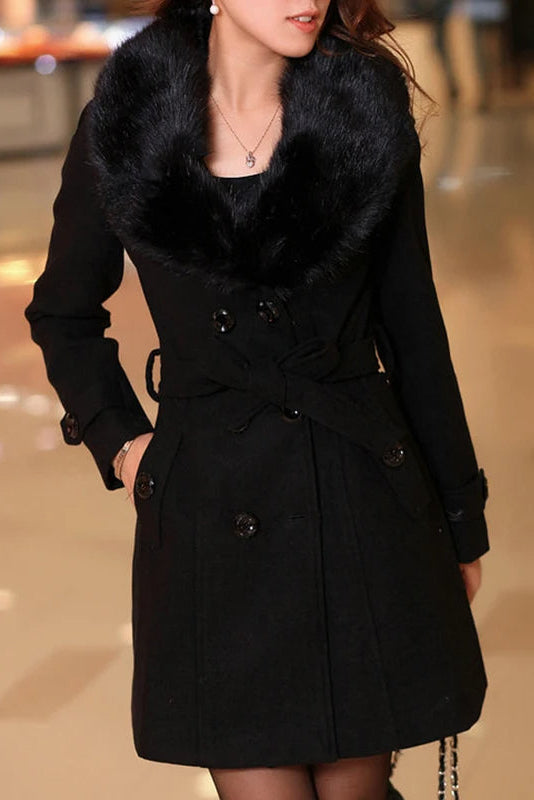 Elegant Fur Coat for Women - Luxurious Comfort & Timeless Style 10