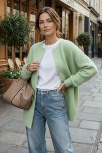 Elegant Loose-Fit Black Cardigan - Cozy Fine Knit Long Sleeve with Pockets 8