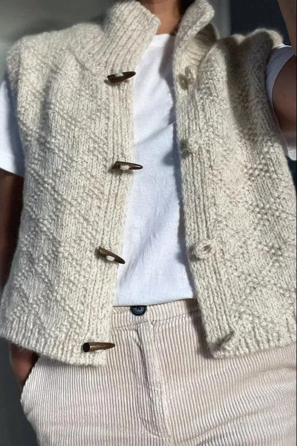 Emily | Structured Sleeveless Vest in High-Quality Fabric for Effortless Layering 1