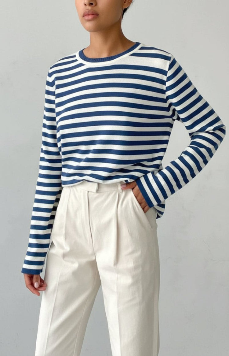 Heidi-Mode Striped T-Shirt - Ultra-Soft Fabric & Timeless Design for Every Occasion 2