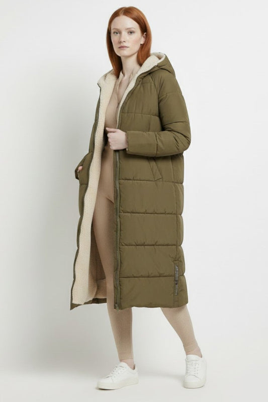 Reversible Black Puffer Jacket for Women - Warm Winter Coat with Soft Inner Structure 4