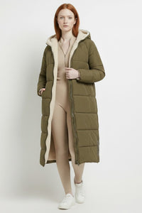 Reversible Black Puffer Jacket for Women - Warm Winter Coat with Soft Inner Structure 6