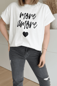 ELITEWEAVE – Stylish White T-Shirt Soft Cotton Blend Modern Print