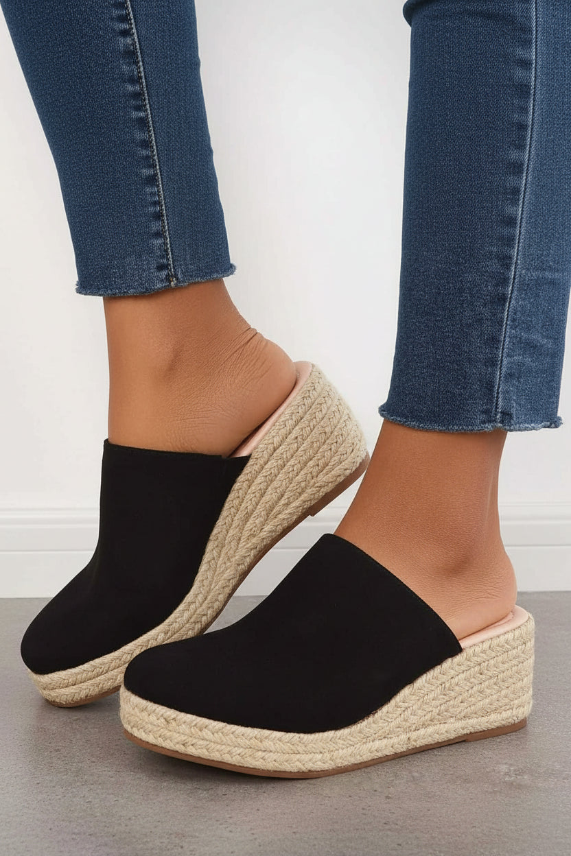 Stylish Women's Platform Sandals with Breathable Design for All-Day Comfort 2