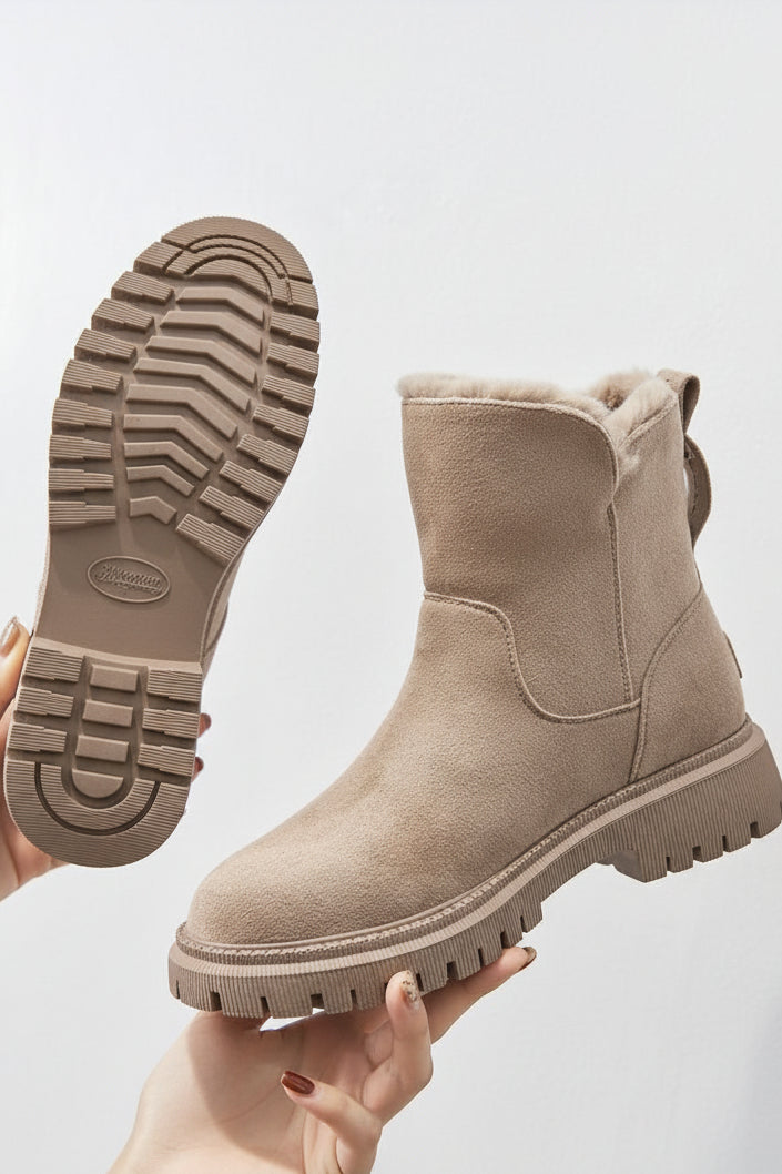 Wolf Boots - Women's Waterproof Winter Boots with Warm Fur Lining 3
