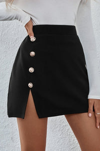 Lark – Sharp Buttoned Slit Skirt with Reinforced Seams and Style
